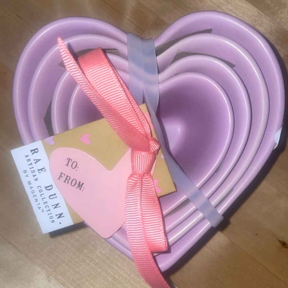 Rae Dunn Measuring Cups.